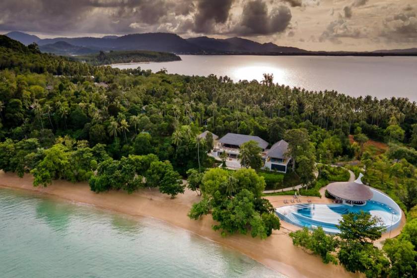 Island Escape Burasari - facade