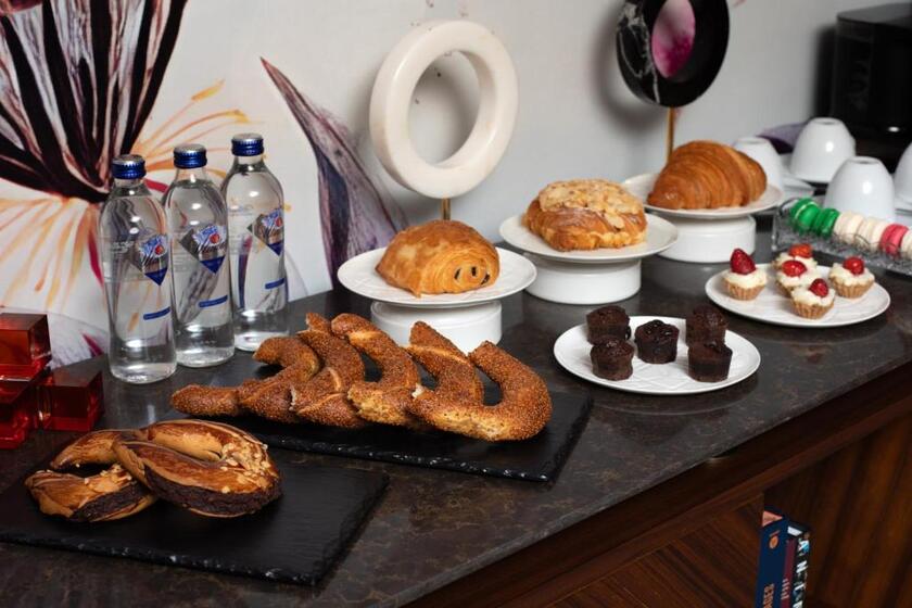 Ess Hotel Istanbul - breakfast