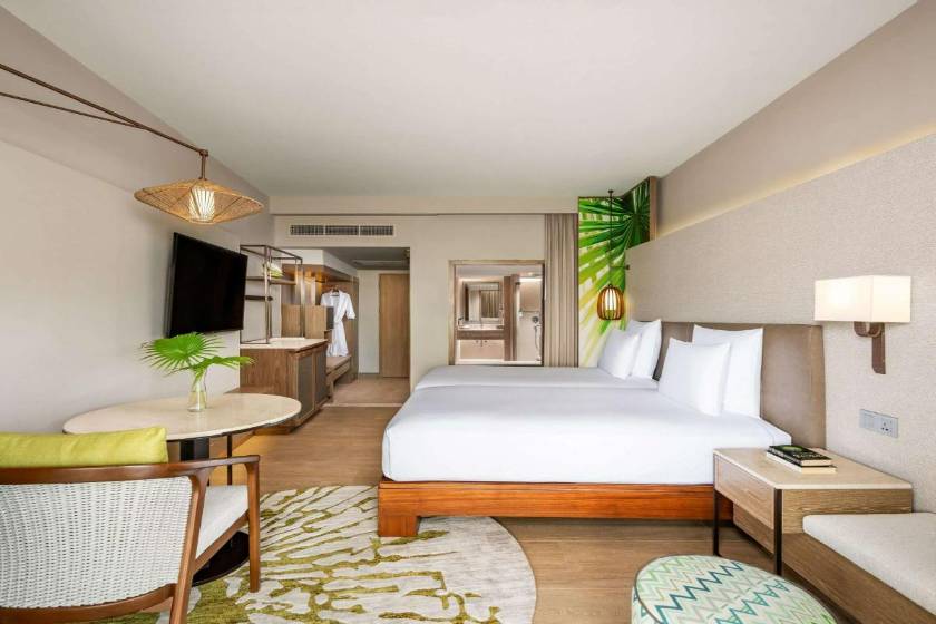 Pullman Phuket Karon Beach Resort - Superior Twin Room with Sea View