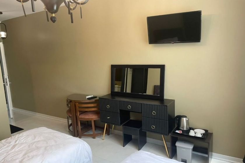 مهمانپذیر شیرون تهران - اتاق