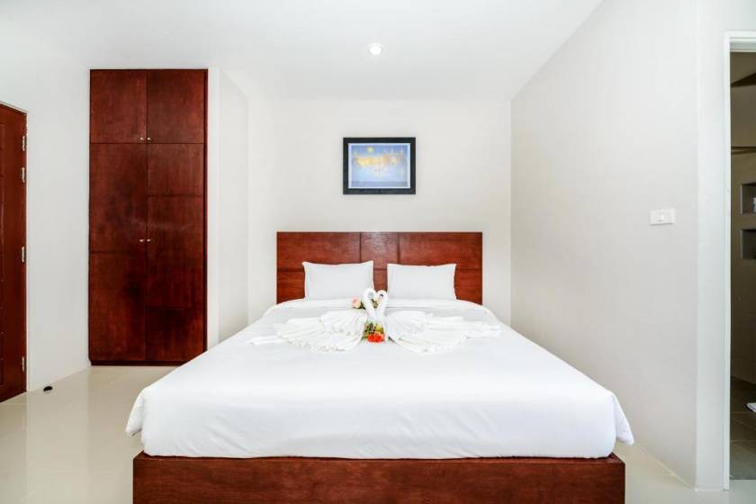 The Topaz Residence Phuket Town - Deluxe Double Room