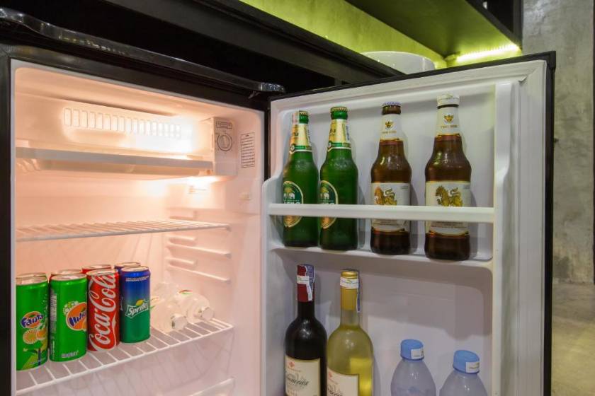 Patong Signature Boutique Hotel - Superior Twin Room with Partial Sea View