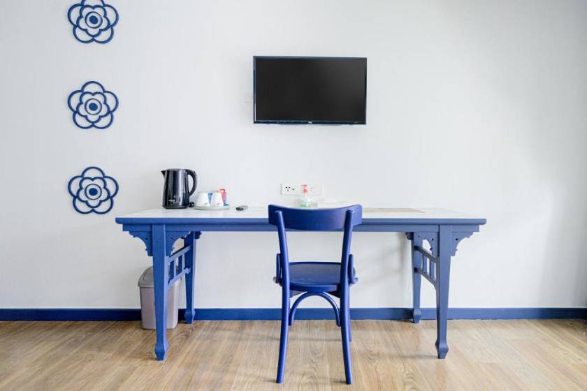 Bhukitta Boutique Hotel Phuket Town - Two-Bedroom Suite + Free Coworking Space