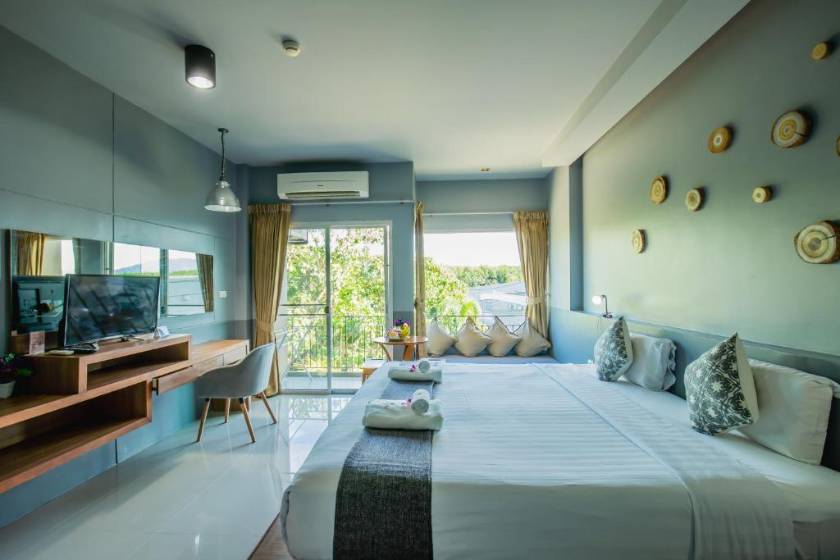The Rubber Hotel Phuket - Deluxe King or Twin Room