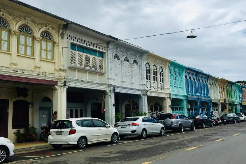 Phuket Sunny Hostel - parking