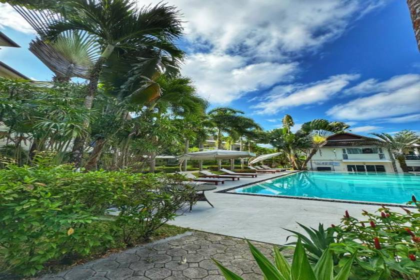 Serenity Lakeside Resort -  pool