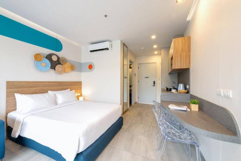 HOMA Phuket Town - Studio Classic + Free Coworking Space
