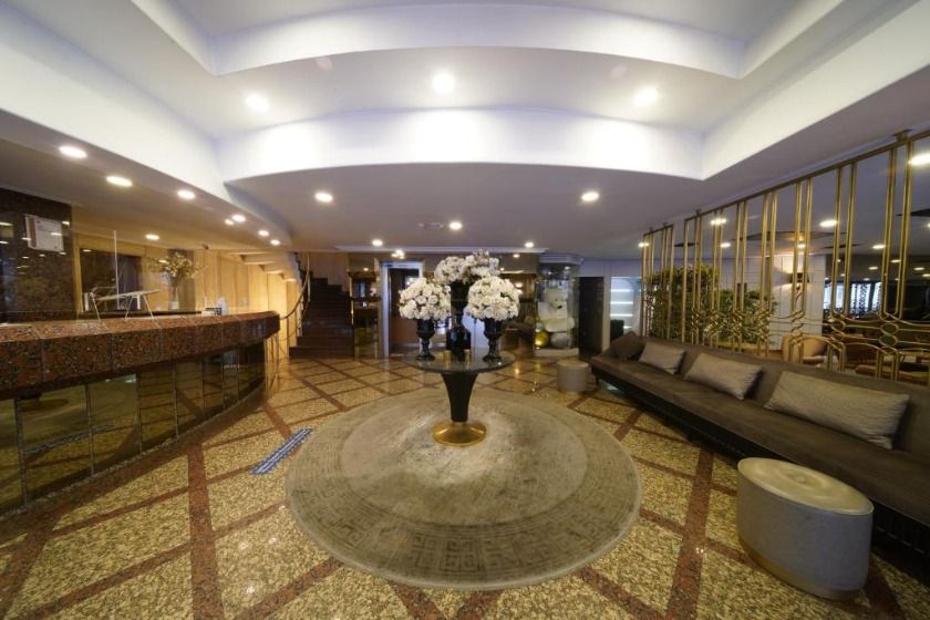 All Seasons Hotel Istanbul - lobby