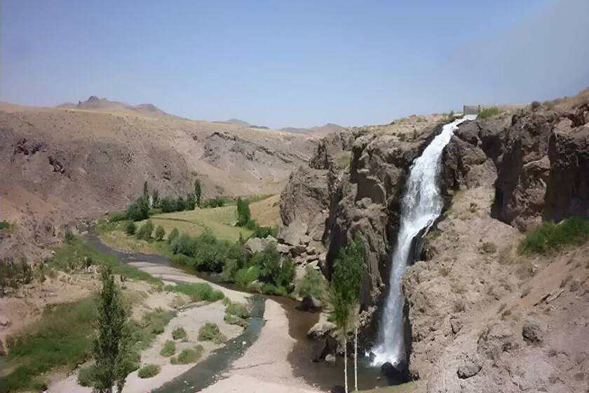 آبشار اسکندر 