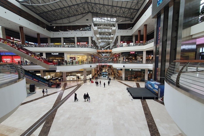 اوتلت ناتا وگا