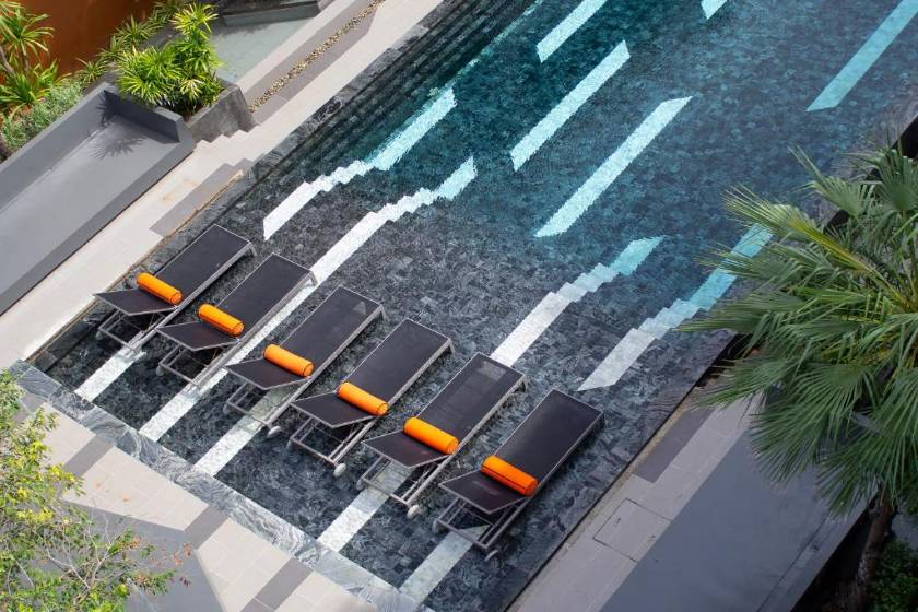 Glam Habitat - SHA Extra Plus - pool