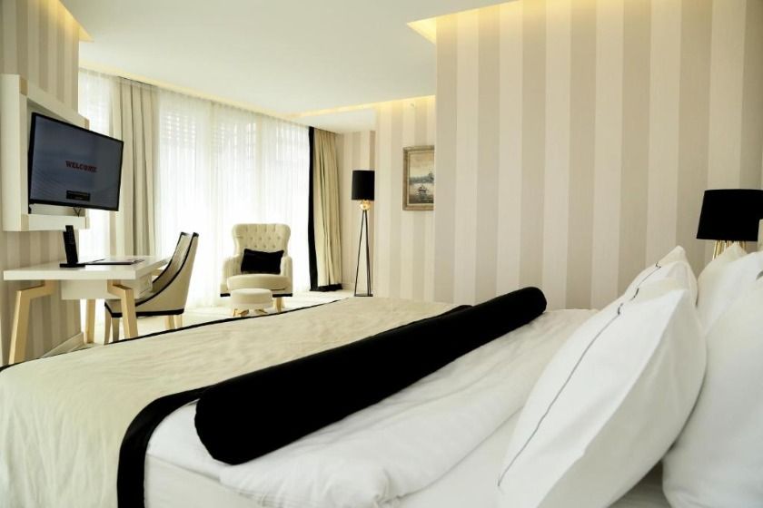 Ramada Hotel & Suites by Wyndham Istanbul Sisli Istanbul - Deluxe Suite 