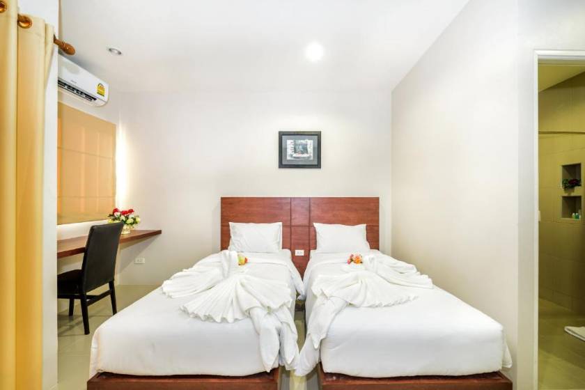 The Topaz Residence Phuket Town - Apartment with Balcony