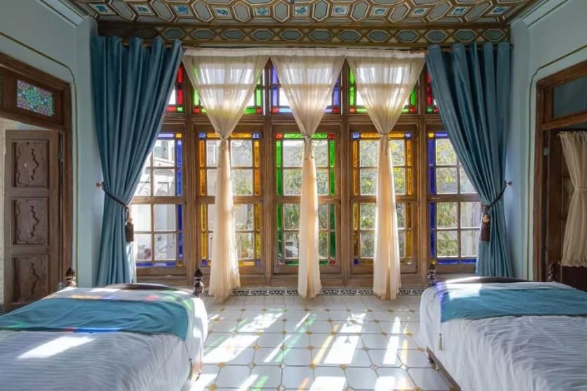 اقامتگاه سنتی ورتاج شیراز - اتاق