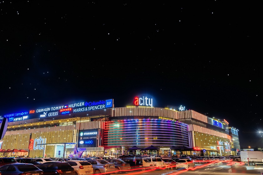 اوتلت ایسیتی