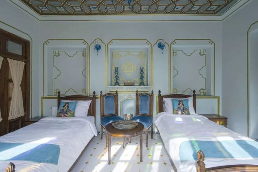 اقامتگاه سنتی ورتاج شیراز - اتاق