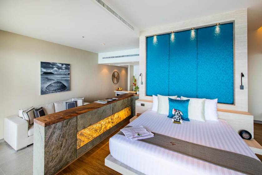 Cape Sienna Phuket Gourmet Hotel & Villas - SHA Extra Plus - Deluxe Room with Sea View