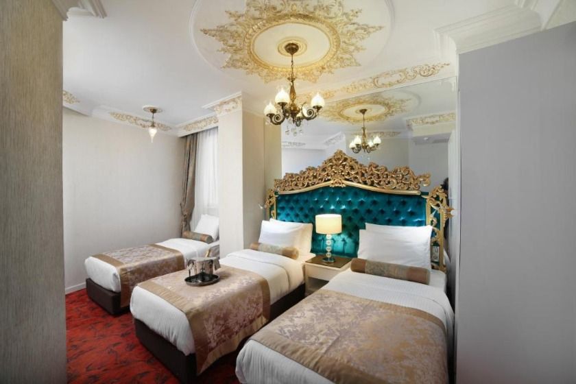 White Monarch Hotel Istanbul - Superior Triple Room