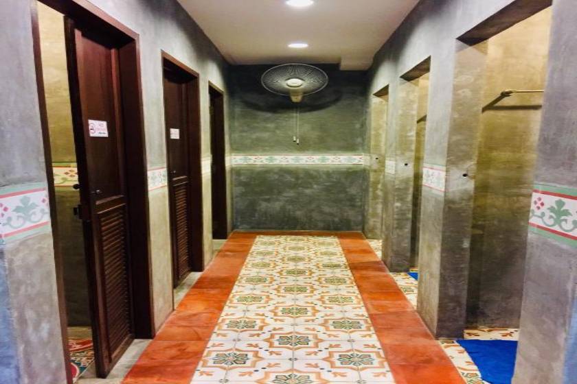 Phuket Sunny Hostel - Standard Twin Room with Air Conditioner