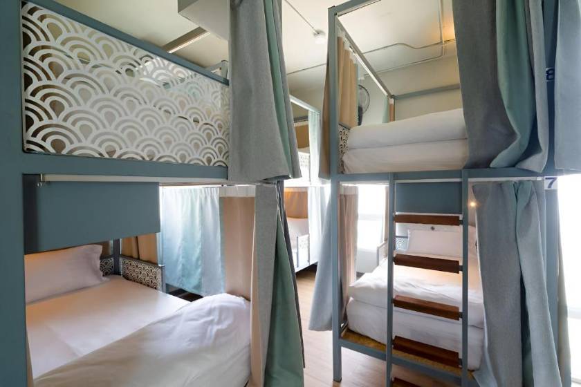 Friends Hostel - Phuket Airport - Bed in 6-Bed Mixed Dormitory Room