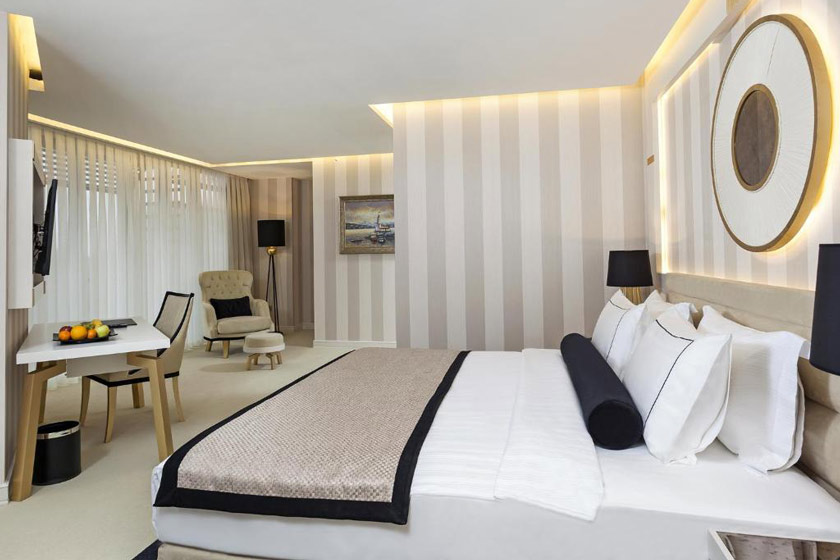 Ramada Hotel & Suites by Wyndham Istanbul Sisli Istanbul - Deluxe Suite 