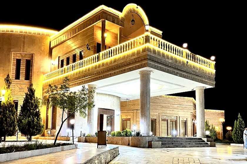 هتل روشن زرند کرمان - نما