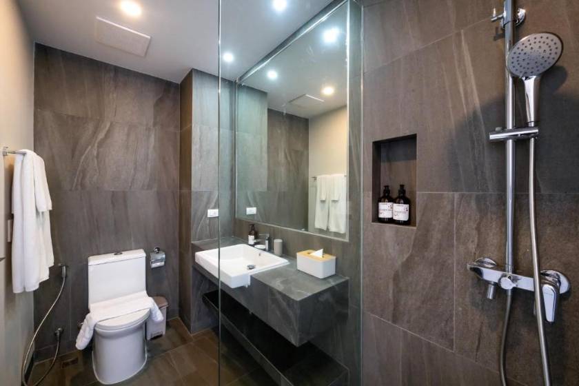 HOMA Phuket Town - Studio Classic + Free Coworking Space