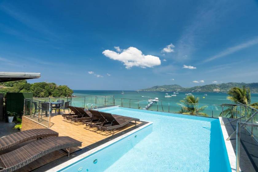 Patong Signature Boutique Hotel - pool