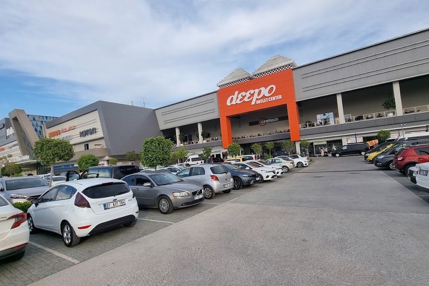 مجتمع تجاری اوت لت دیپو