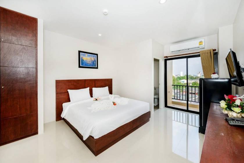 The Topaz Residence Phuket Town - Deluxe Double Room