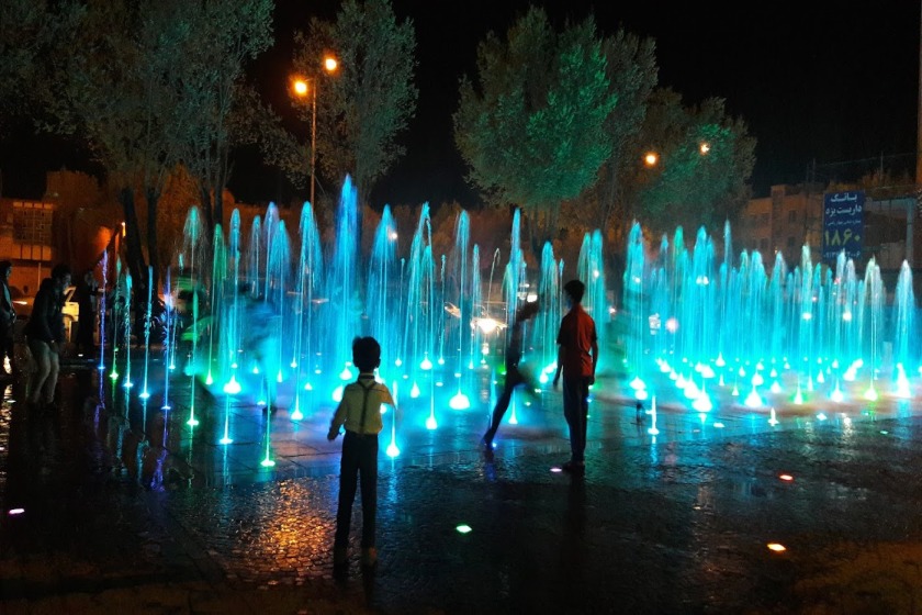 پارک باغ ملی یزد. منبع عکس: گوگلمپ، عکاس: حمیدرضا منتظری