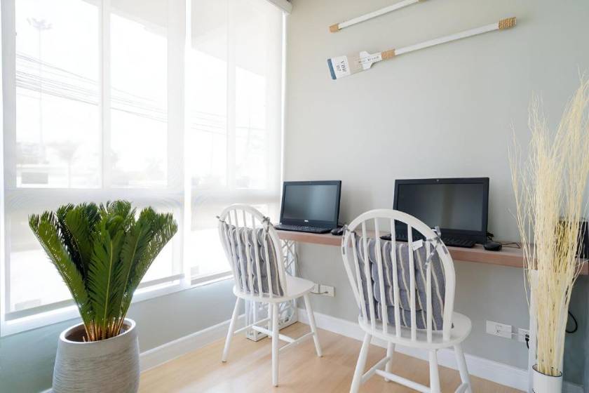 Friends Hostel - Phuket Airport - reception