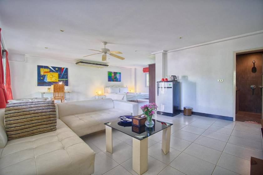 Serenity Lakeside Resort -Apartment