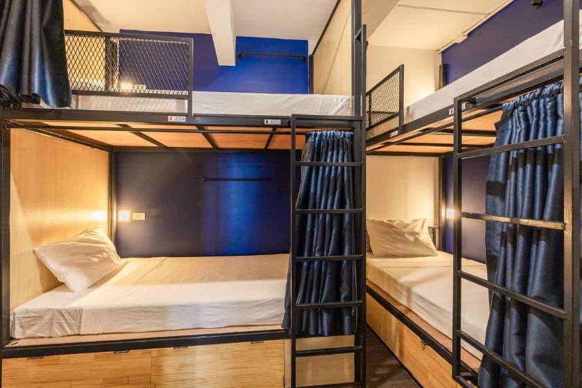 Marco Polo Phuket Poshtel & Bistro - Bunk Bed in Mixed Dormitory Room