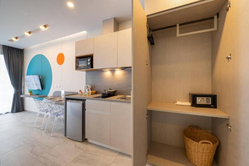 HOMA Phuket Town - Studio Classic + Free Coworking Space