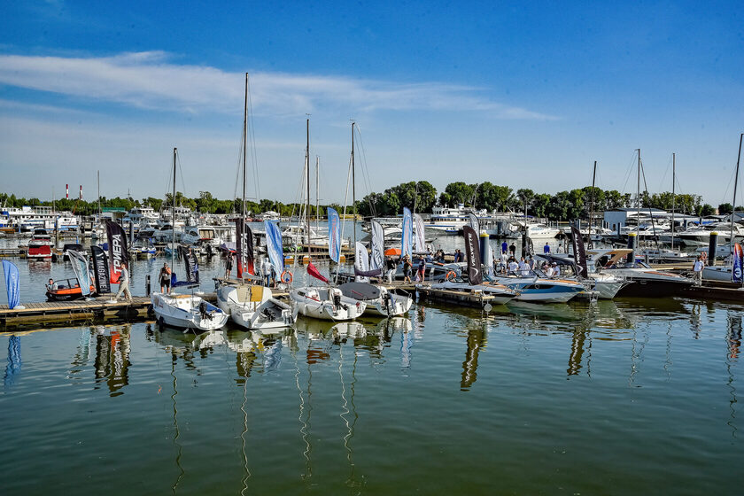 نمایشگاه قایق‌رانی کازان