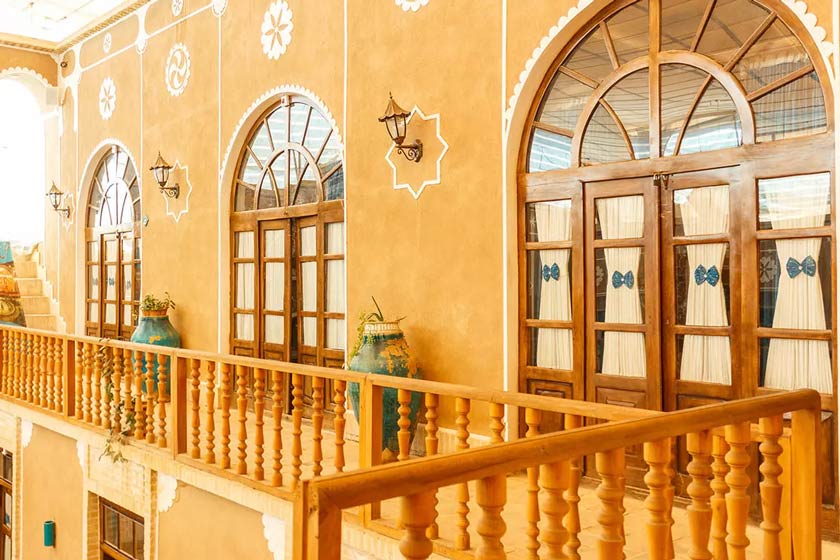 هتل سنتی فیروزه یزد - نمای داخلی