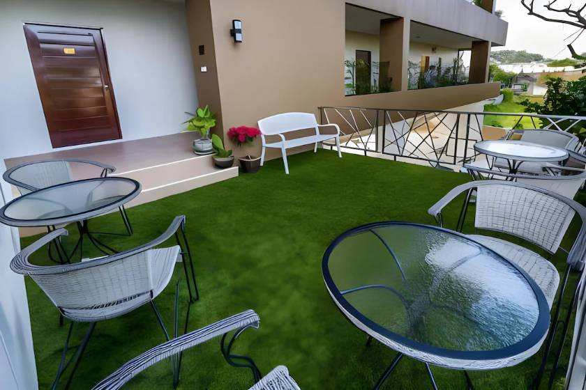 The Topaz Residence Phuket Town - facade