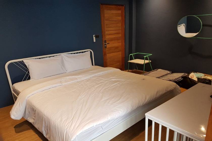 Borbaboom Phuket Poshtel & Hostel - Double Room with Shared Bathroom