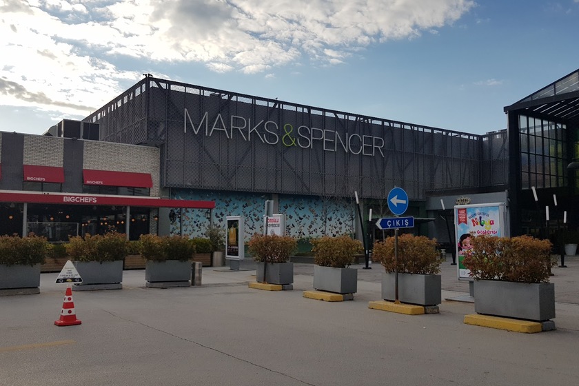 اوتلت مارکس و اسپنسر