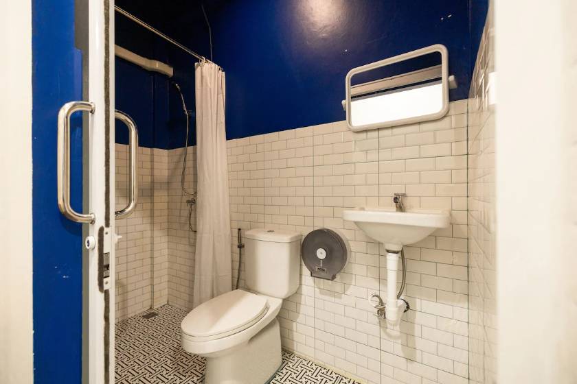 Marco Polo Phuket Poshtel & Bistro - Standard Queen Room