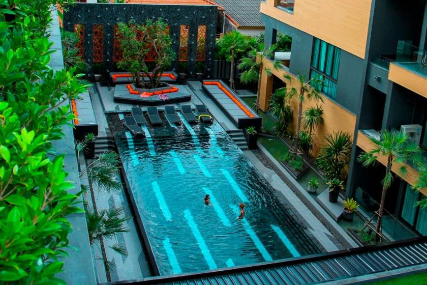 Glam Habitat - SHA Extra Plus - pool