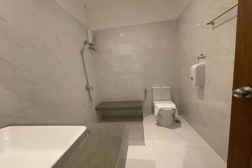 Alleyhill Phuket - Private & Cozy Boutique - Family Room with Garden View