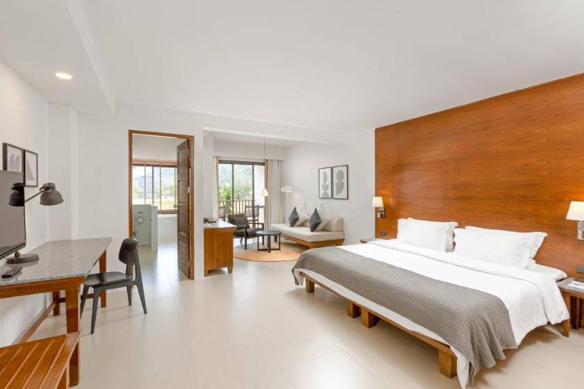 Sunprime Kamala Beach - Junior Suite