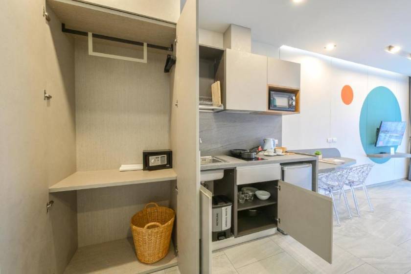 HOMA Phuket Town - Duplex XL + Free Coworking Space