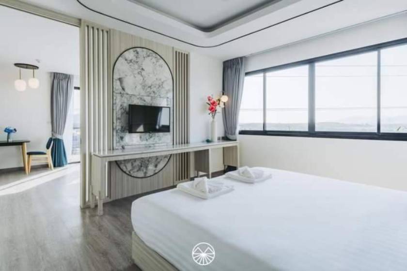 Poolrada Boutique Hotel - SHA Plus - Deluxe King Suite