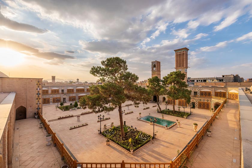 هتل کاروانسرای وکیل کرمان (کاروانیکا) - نما