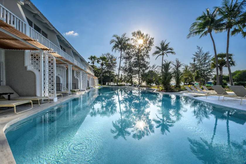 Thavorn Palm Beach Resort Phuket -  pool