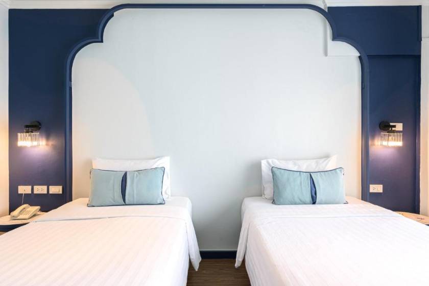 Bhukitta Boutique Hotel Phuket Town - Grand Deluxe Twin Bed with Pool View + Free Coworking Space