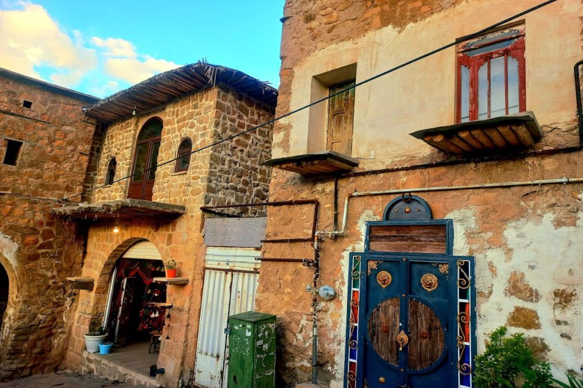 روستای قلات شیراز. منبع عکس: گوگل‌مپ. عکاس: Z Fa